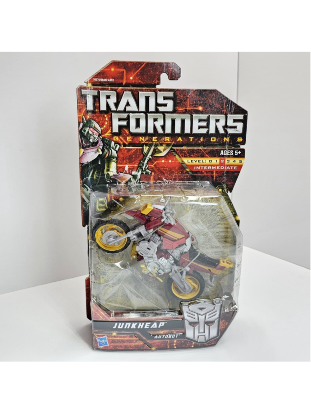 SEALED Transformers Generations Junkheap Deluxe Class Autobox - Box Wear